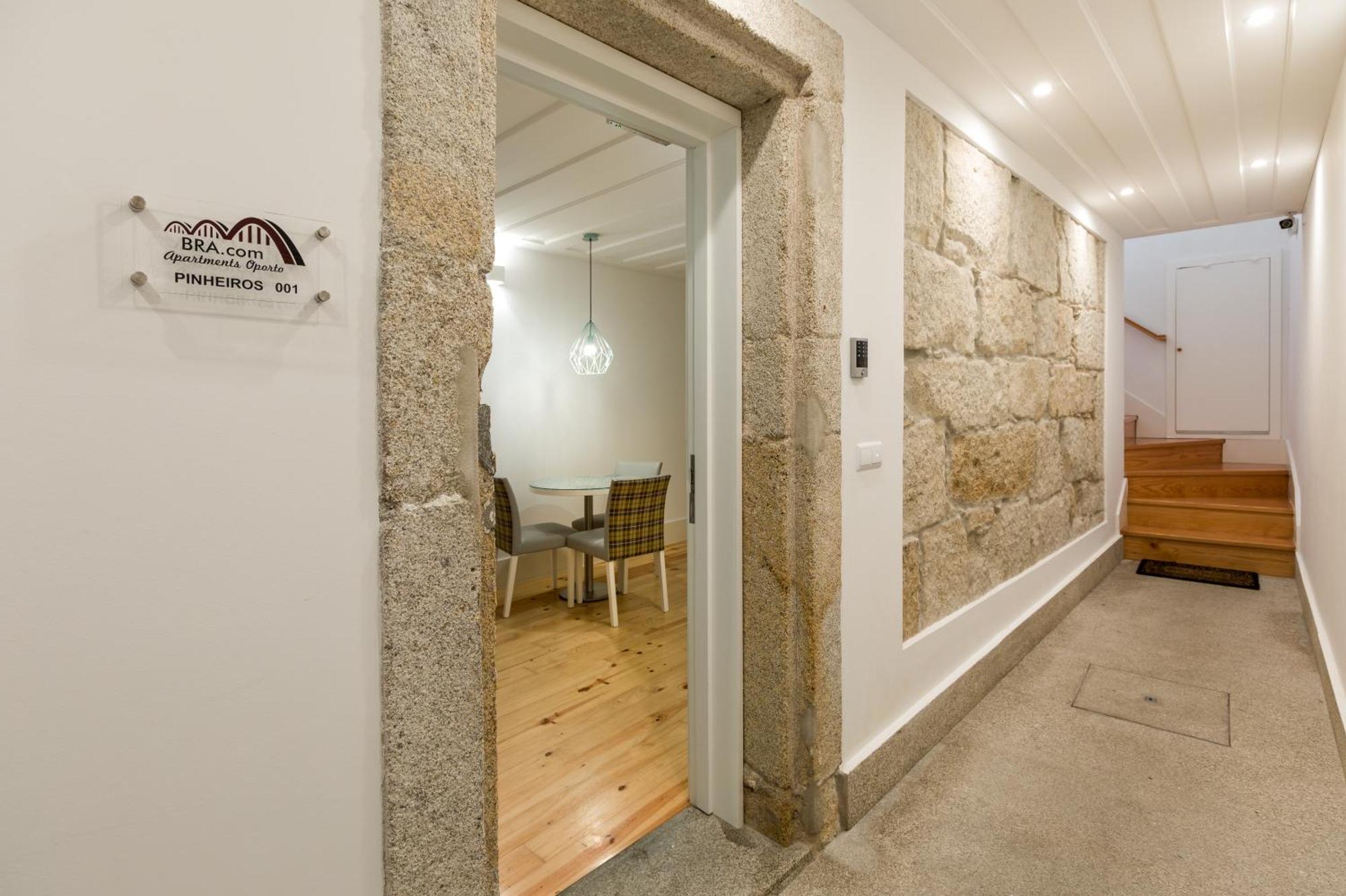 Bra.Com Apartments Oporto Pinheiros מראה חיצוני תמונה